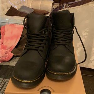 Dr martens airwair waterproof combat boots
